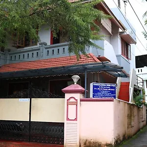 Privatunterkunft Chackalakkal